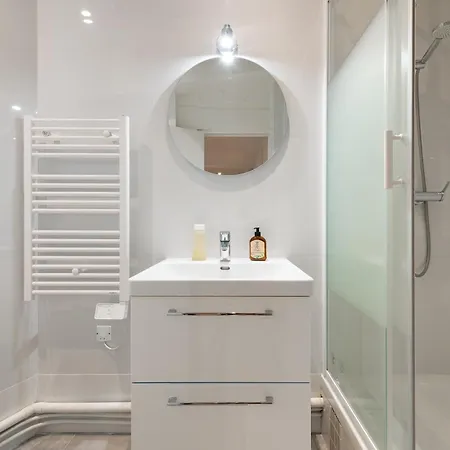 Apartment Pacino Flat - Invalides - Tour Eiffel - 4 Personnes - Cosy